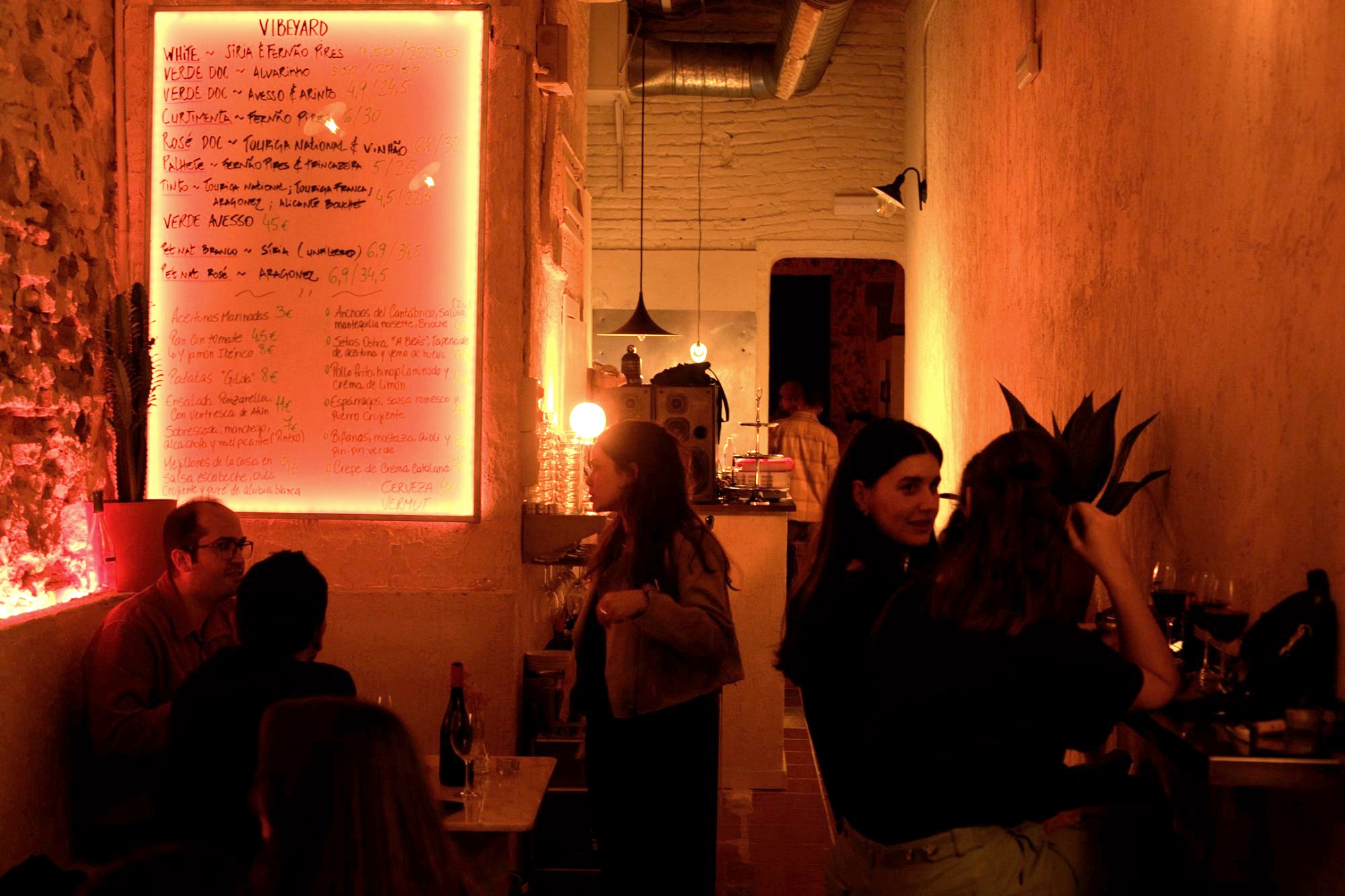 VIBEYARD Barcelona wine menu board